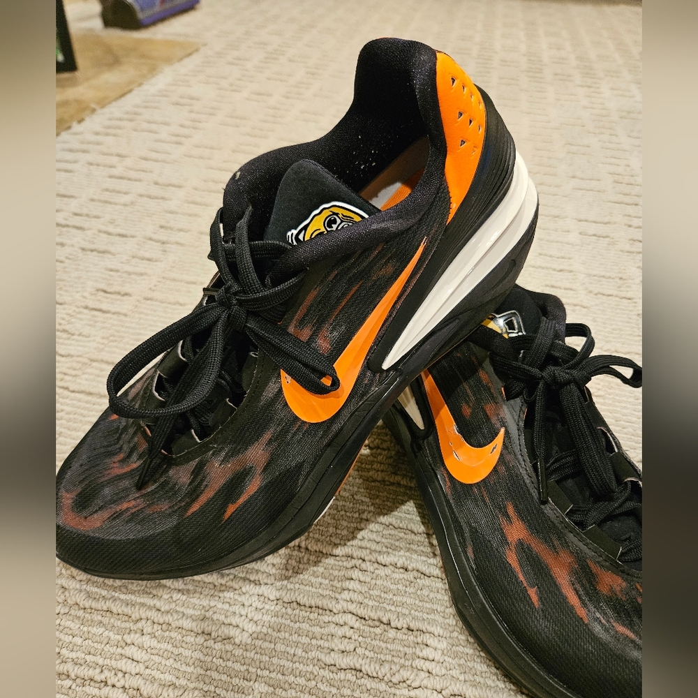 Nike Air Zoom GT Cut 2 Black & Orange Size 12 Mena